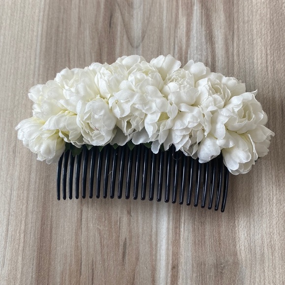 ❤️ Two Pikake Flower Hair Combs Adornment New - Picture 4 of 8